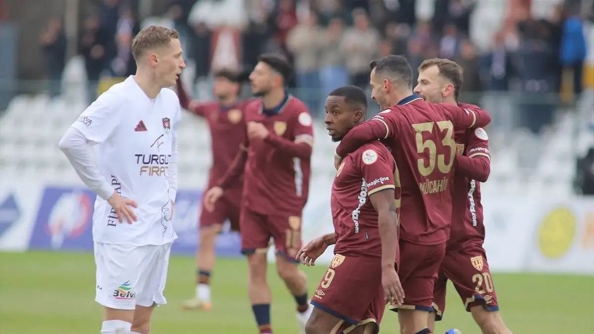 Bandırmaspor, Vanspor FK'yı 2-0 Mağlup Etti